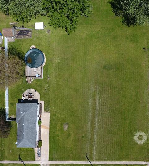 406 S Jackson St, Gardner, IL 60424 photo 3