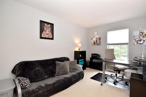 487 Harvard Ln, Bartlett, IL 60103 photo 14