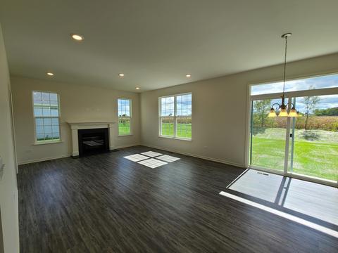 6719 Galway Dr, Mchenry, IL 60050 photo 5