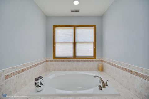1691 Cambria Ln, Algonquin, IL 60102 photo 11