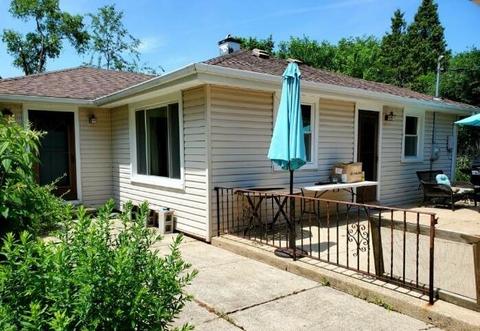 2919 Cardinal Dr, Rolling Meadows, IL 60008 photo 2