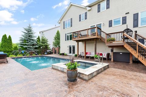 440 Flora Dr, Algonquin, IL 60102 photo 8