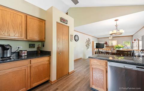 1349 Paddock Pl, Bartlett, IL 60103 photo 11