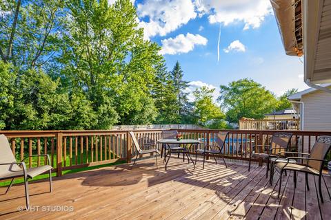 1085 Mayfield Ln, Hoffman Estates, IL 60169 photo 10