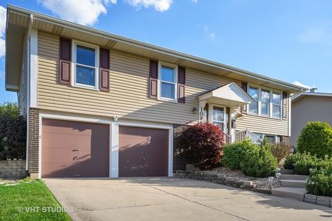 1085 Mayfield Ln, Hoffman Estates, IL 60169 photo 1