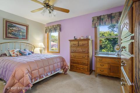 1085 Mayfield Ln, Hoffman Estates, IL 60169 photo 9