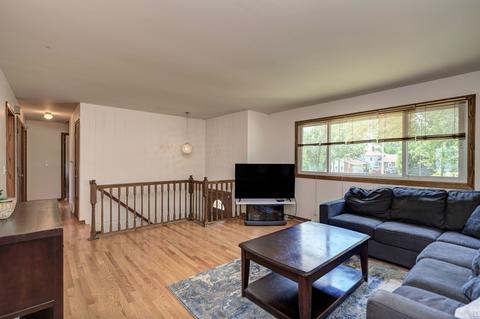109 S Mill Rd, Addison, IL 60101 photo 8