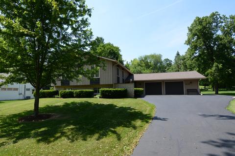 1042 N Harrison St N, Algonquin, IL 60102 photo 2