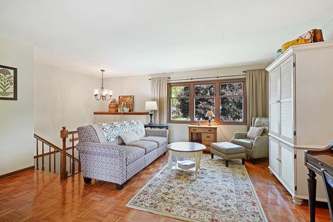 1504 Wilson Ave, Wheaton, IL 60189 photo 2
