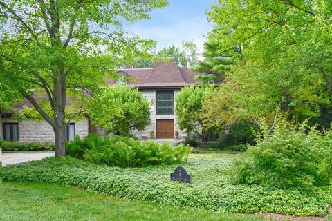 7 Rockgate Ln, Glencoe, IL 60022 photo 1