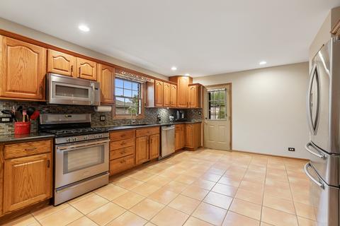 17056 Danielle Ct, Oak Forest, IL 60452 photo 14
