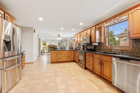 17056 Danielle Ct, Oak Forest, IL 60452 photo 15