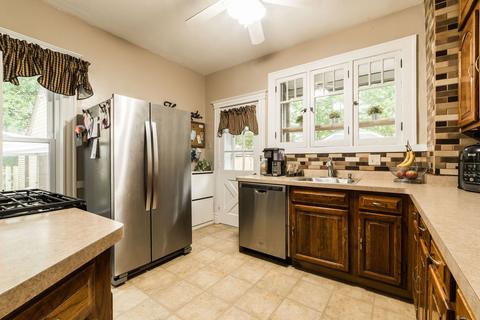 715 Illinois Ave, Elgin, IL 60120 photo 16