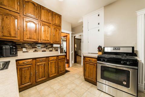 715 Illinois Ave, Elgin, IL 60120 photo 18