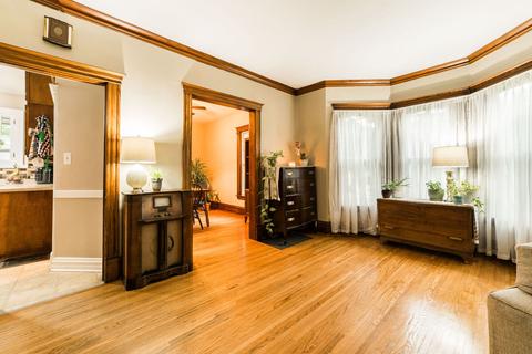 715 Illinois Ave, Elgin, IL 60120 photo 13