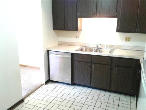 835 Sheldon Ct #C, Wheaton, IL 60189 photo 6