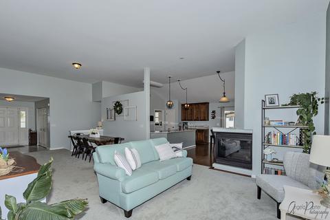 4210 Jay St, Johnsburg, IL 60051 photo 8