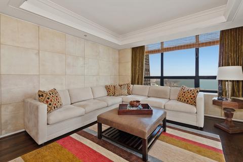 180 E Pearson St #4404, Chicago, IL 60611 photo 9