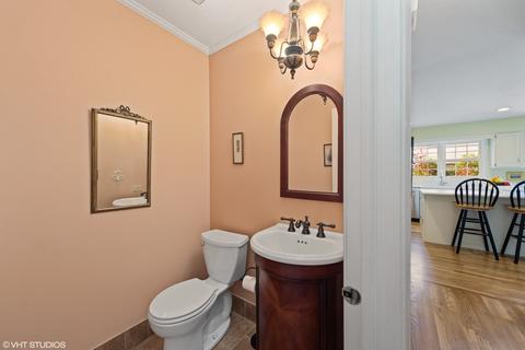 950 Wheaton Oaks Dr, Wheaton, IL 60187 photo 12