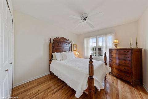 950 Wheaton Oaks Dr, Wheaton, IL 60187 photo 16