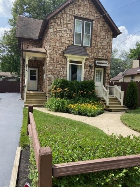515 Mill St, Elgin, IL 60123 photo 1