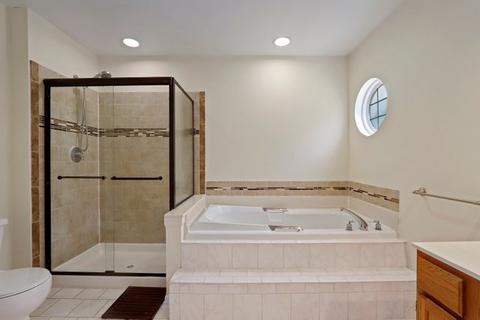 1426 Diamond Dr, Hoffman Estates, IL 60192 photo 15
