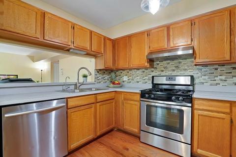 1426 Diamond Dr, Hoffman Estates, IL 60192 photo 10