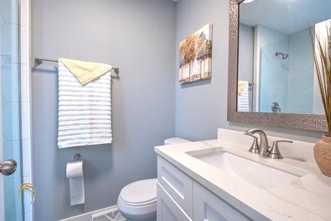 592 S Cedar Ave, Elmhurst, IL 60126 photo 11