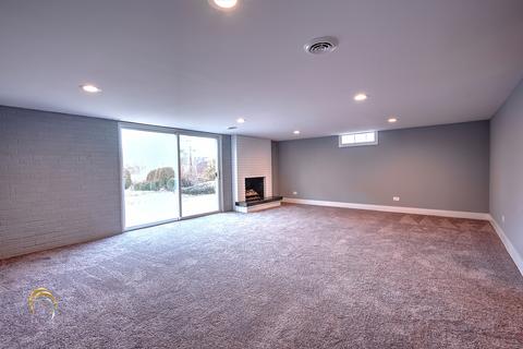 592 S Cedar Ave, Elmhurst, IL 60126 photo 14