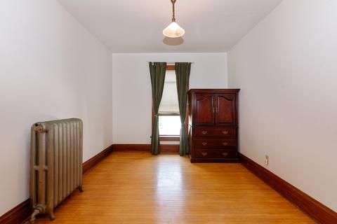 786 Wing St, Elgin, IL 60123 photo 9