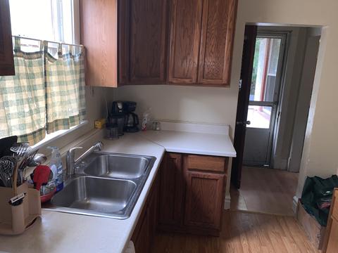 75 Pine Ave, Riverside, IL 60546 photo 2