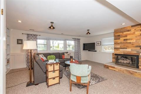 20 S Mill Rd, Addison, IL 60101 photo 12