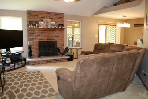 1206 Quail Dr, Plainfield, IL 60586 photo 3
