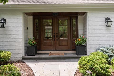 606 Dauphine Ave, Northbrook, IL 60062 photo 2