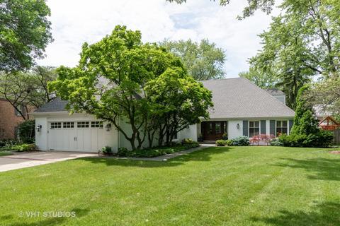 606 Dauphine Ave, Northbrook, IL 60062 photo 1