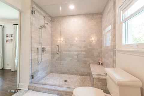 606 Dauphine Ave, Northbrook, IL 60062 photo 18