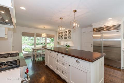 606 Dauphine Ave, Northbrook, IL 60062 photo 9
