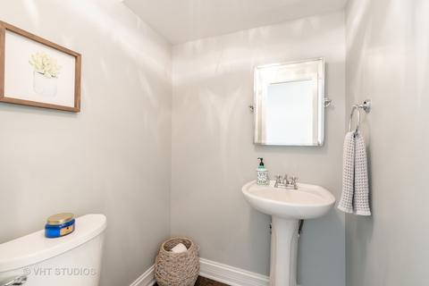 606 Dauphine Ave, Northbrook, IL 60062 photo 22