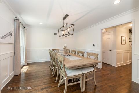 606 Dauphine Ave, Northbrook, IL 60062 photo 12