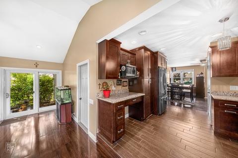 23827 W Robert Ave, Plainfield, IL 60544 photo 9
