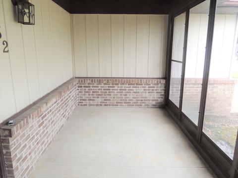 932 30th St, Peru, IL 61354 photo 9