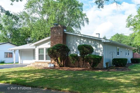 136 Wilshire Dr, Wheeling, IL 60090 photo 3