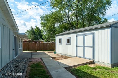 136 Wilshire Dr, Wheeling, IL 60090 photo 15