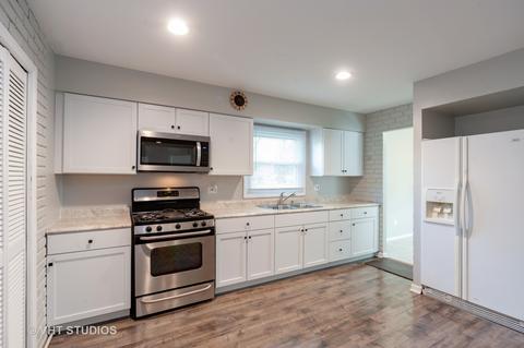 136 Wilshire Dr, Wheeling, IL 60090 photo 7