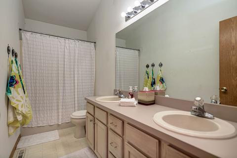 2520 Silver Rock Dr, Crest Hill, IL 60403 photo 23