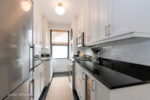 73 Elm St #8D, Chicago, IL 60611 photo 7