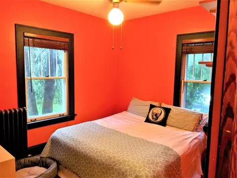 517 Ashland Ave, Elgin, IL 60123 photo 9