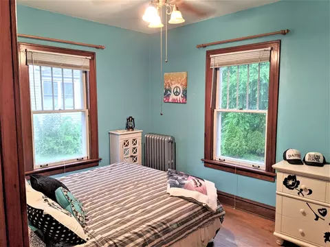 517 Ashland Ave, Elgin, IL 60123 photo 8
