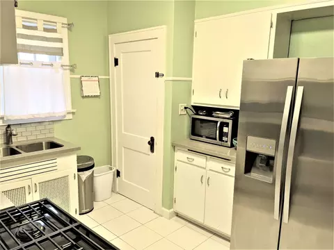 517 Ashland Ave, Elgin, IL 60123 photo 10