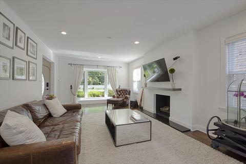 7960 Augusta St, River Forest, IL 60305 photo 4